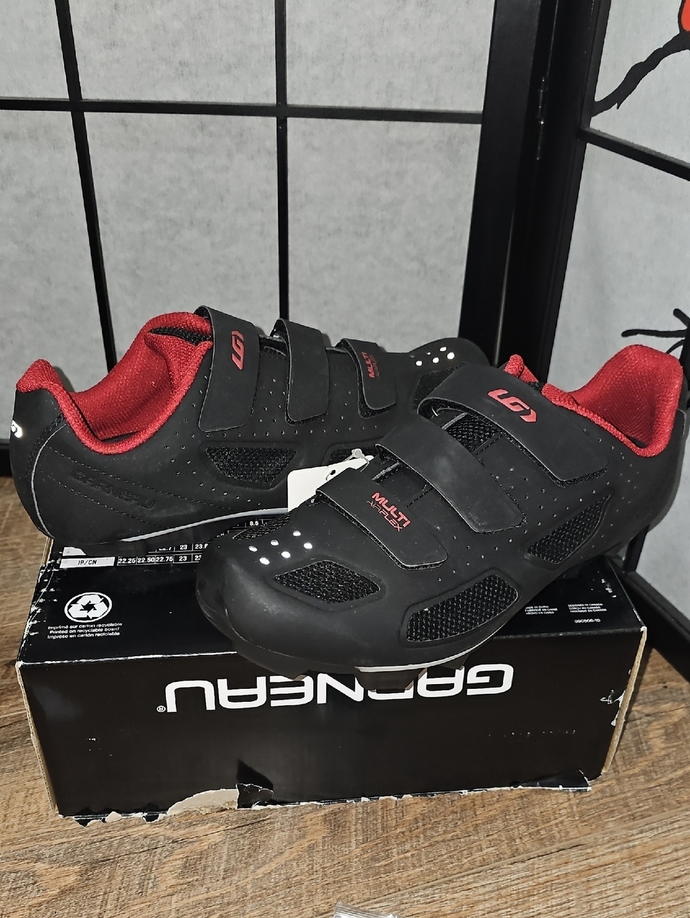 Louis Garneau Men's Multi Air Flex II Shoes Size 9 New